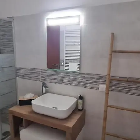 Casa Faet Adro